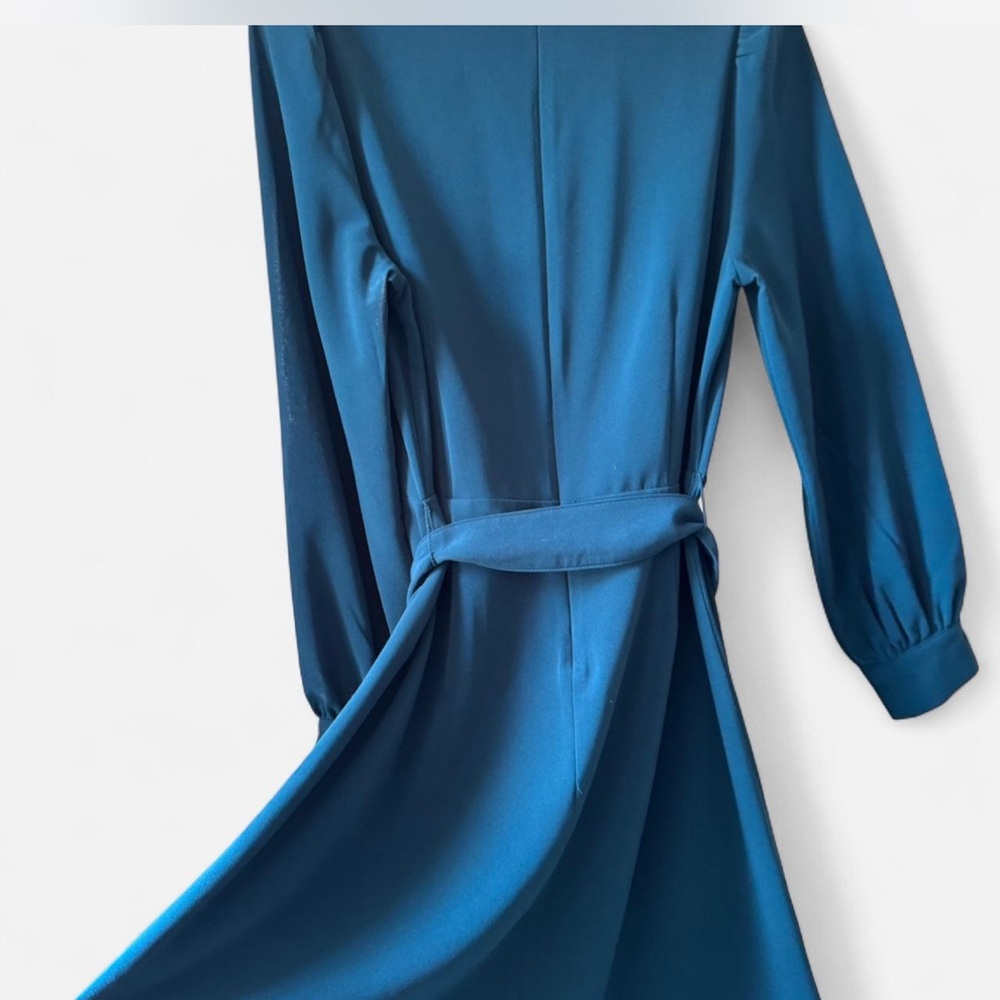 Elegant Teal Long-Sleeve Dress - Picture 6 of 6
